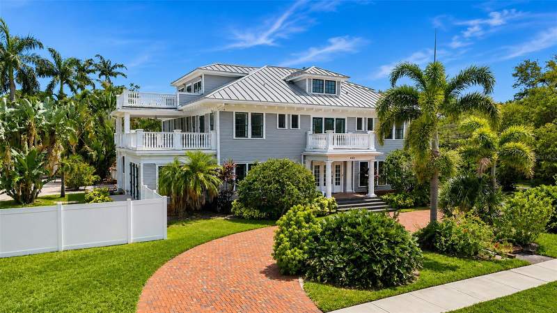 7 bedroom Single Family Residence at 403 Magnolia Drive, Harbor Oaks, Clearwater — photo 3