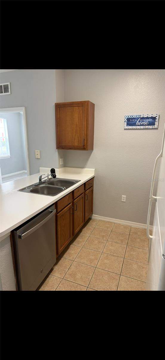 1 bedroom Condominium at 8103 LILLIES WAY #108, VILLA VALENCIA BLDG #8103, ORLANDO — photo 3