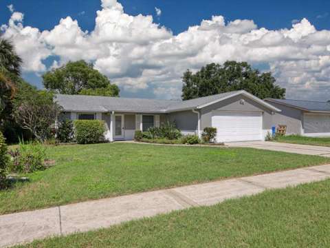 6002 Firefly Ln, starter home for sale in Apollo Beach