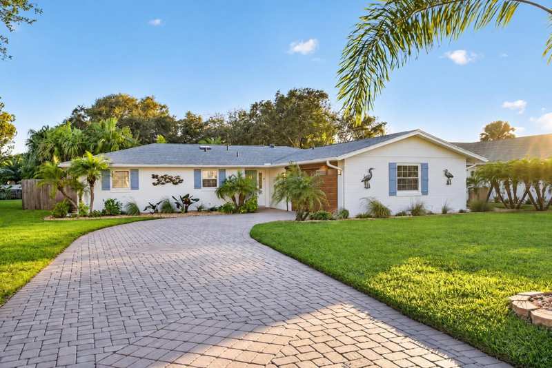 3 bedroom Single Family Residence at 110 Cunningham Dr, Inlet Shores, New Smyrna Beach — photo 1