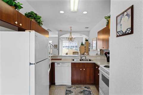 1149 S Beach Circle, Kissimmee FL - photo 11 of 46
