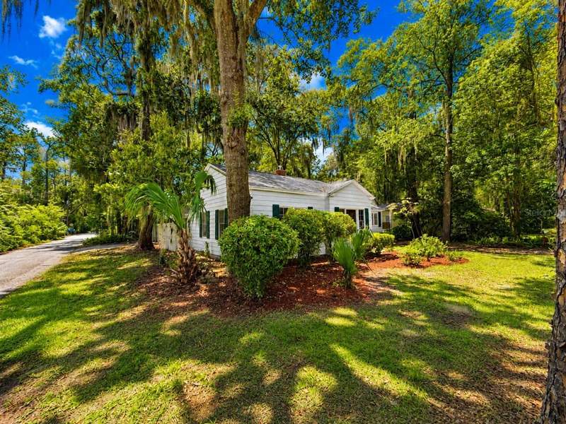 3 bedroom Single Family Residence at 745 NE 10th Avenue, Gainesville Elliott & Lengle Add, Gainesville — photo 3