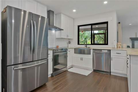 4400 Columbus Way, St Petersburg FL - photo 11 of 48