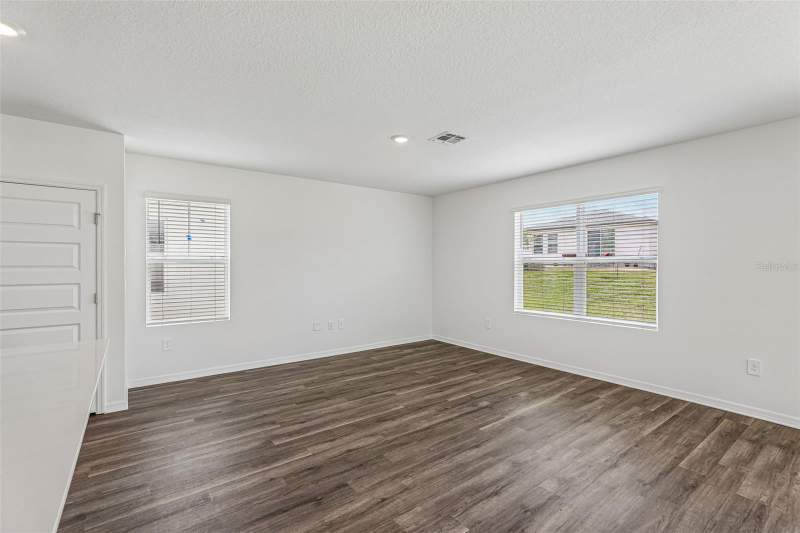 4 bedroom Single Family Residence at 4227 Evernia Road, Avalon Park Tavares, Tavares — photo 2
