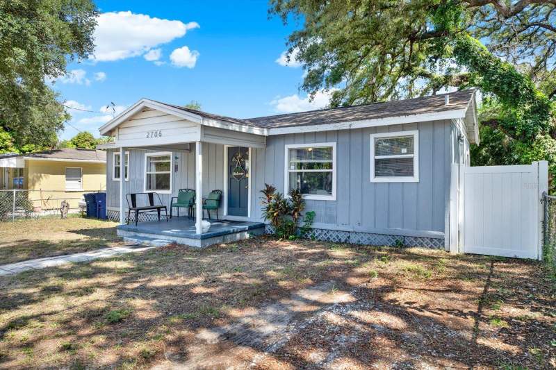 4 bedroom Single Family Residence at 2706 E 22nd Avenue, Campobello Blocks 31 To 45, Tampa — photo 4