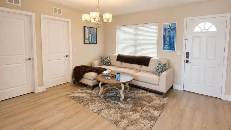 2 bedroom Single Family Residence at 526 20TH AVENUE, INDIAN BEACH RE-REVISED 15TH ADD, INDIAN ROCKS BEACH — photo 2