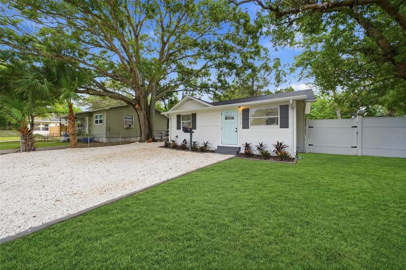 2 bedroom Single Family Residence at 1752 42nd Street, Richardsons W E, St Petersburg — photo 3