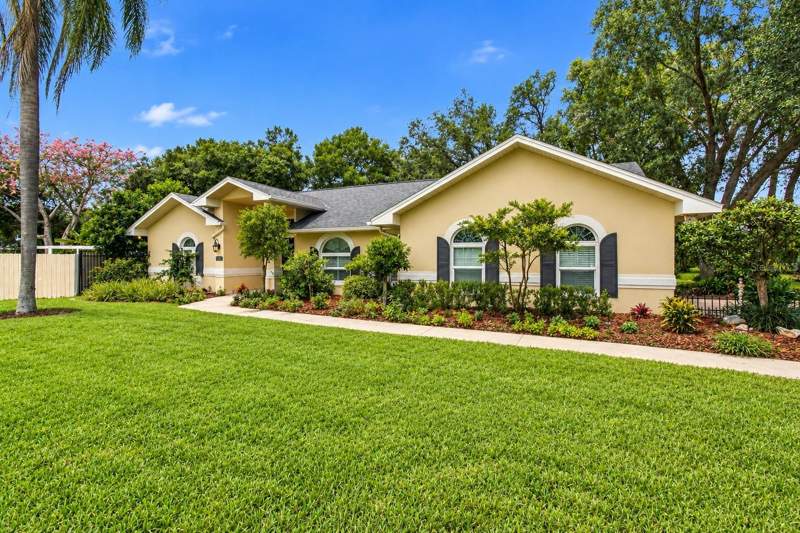 4 bedroom Single Family Residence at 2202 Glen Mist Drive, Eastwood Glenn, Valrico — photo 3