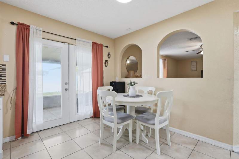 5 bedroom Single Family Residence at 1142 Normandy Drive, Poinciana Village 05 Neighborhood 01, Kissimmee — photo 5