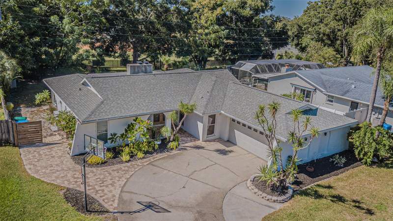 4 bedroom Single Family Residence at 565 Sandy Hook Road, Westlake Village, Palm Harbor — photo 2