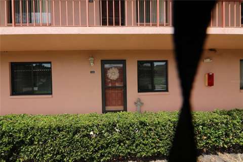 105 Lakeside Court #Elw Vi Unit 5, home for sale in Oldsmar 34677