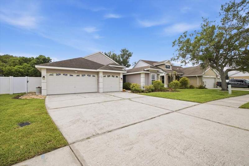 3 bedroom Single Family Residence at 392 Tavernier Circle, Fountains At Cypress Lakes Ii-B, Oldsmar — photo 3