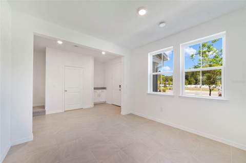686 Lola Lane, Oviedo FL - photo 8 of 34