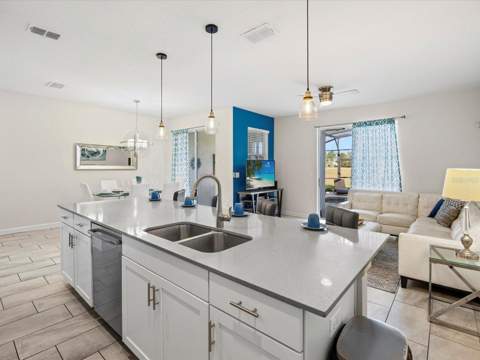 8991 Stinger Drive, Davenport FL - photo 8 of 37