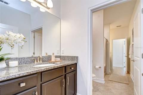 4749 Rolling Green Drive, Wesley Chapel FL - photo 22 of 35
