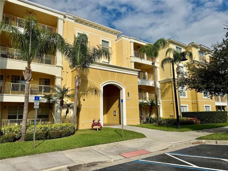 2 bedroom Condominium at 5025 Shoreway Loop #105, Vista Cay/Harbor Square Ph 08, Orlando — photo 1