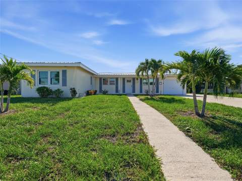 181 Duxbury Avenue, Port Charlotte FL - photo 6 of 83