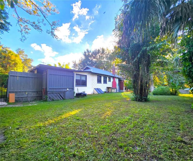 2 bedroom Single Family Residence at 7805 N 12th Street, Sulphur Spgs Add, Tampa — photo 5