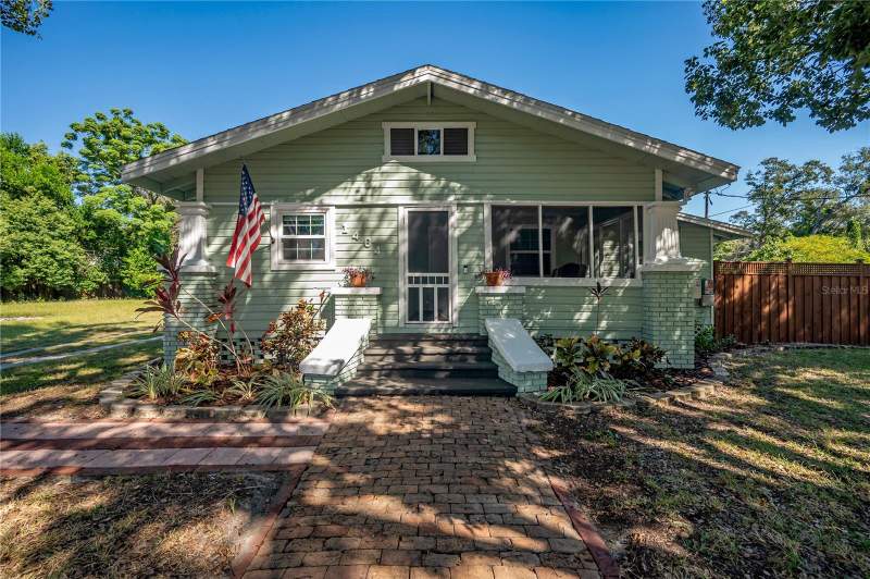 4 bedroom Single Family Residence at 1404 E Cayuga Street, Nebraska Heights, Tampa — photo 2