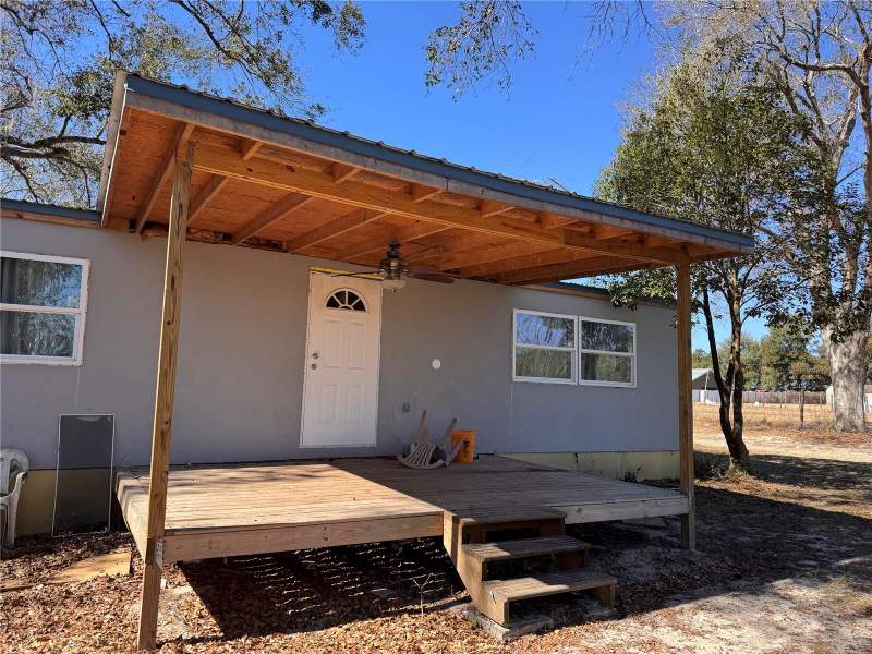 3 bedroom Manufactured Home at 7647 Shannon Lane, Zephyrhills Colony Co, Zephyrhills — photo 2