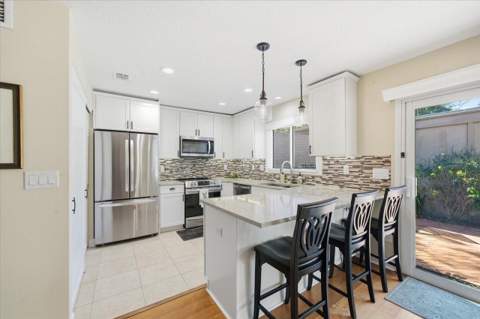 10603 Carrollbrook Way #10603, Tampa FL - photo 7 of 38