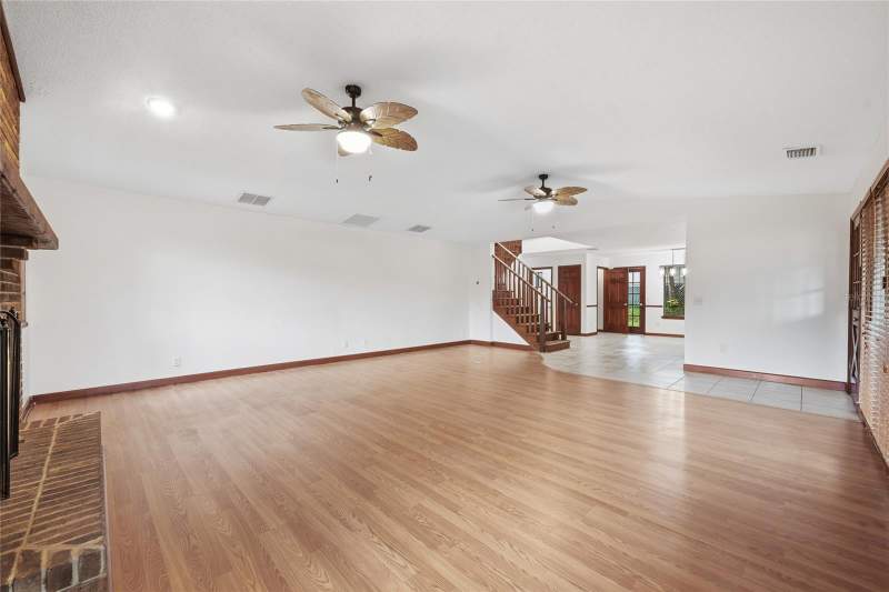 2 bedroom Single Family Residence at 2439 Royal Road, Country Club, Deland — photo 4