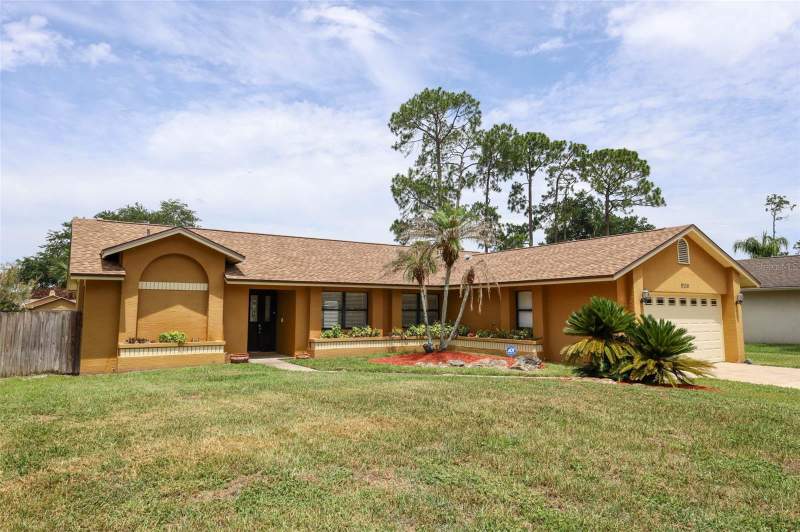 3 bedroom Single Family Residence at 9110 PALM TREE DRIVE, SILVER WOODS PH 02, WINDERMERE — photo 2