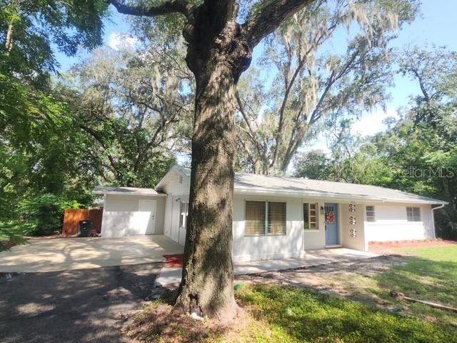 3 bedroom Single Family Residence at 3929 SW 21st Street, Napier Estates, Gainesville — photo 2