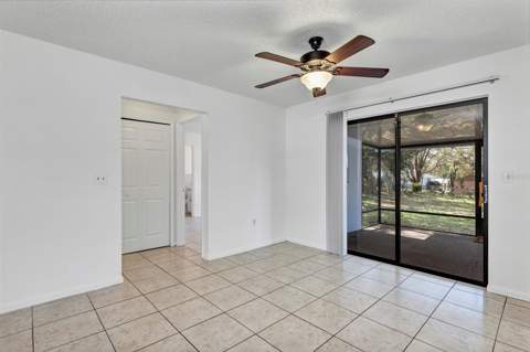 606 Third Avenue, Lady Lake FL - photo 10 of 39