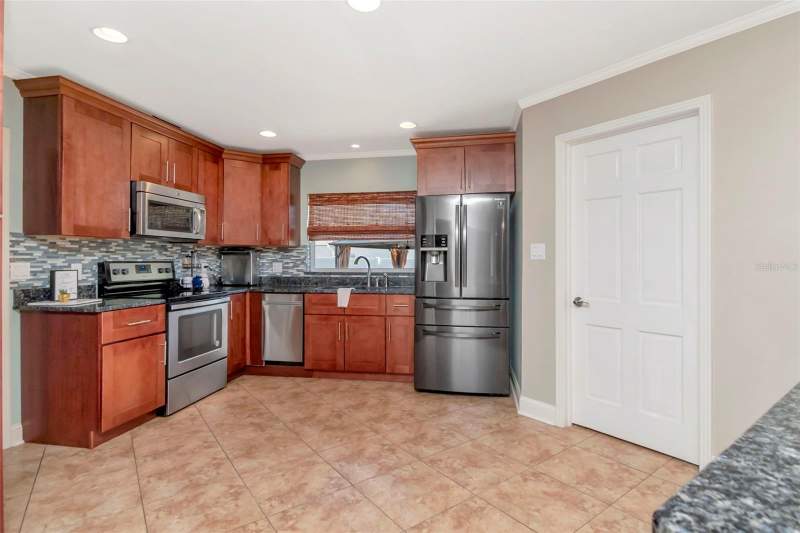 4 bedroom Single Family Residence at 2535 Lake Ellen Drive, Lakeside Terrace, Tampa — photo 5