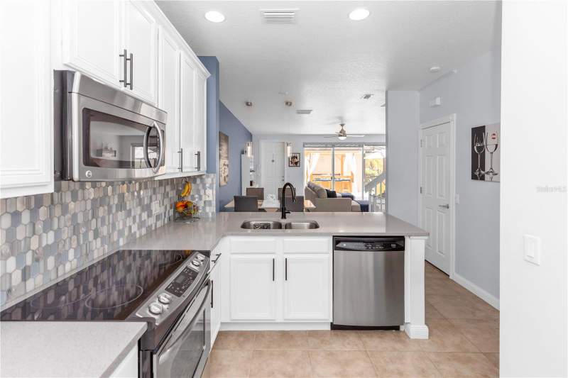 3 bedroom Townhouse at 8418 Leatherleaf Lane, Villagewalk/Lk Nonaa 01B, Orlando — photo 5