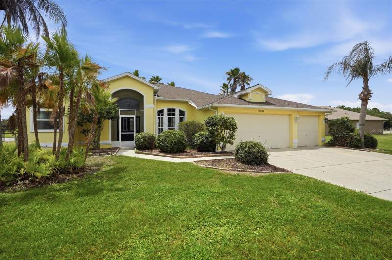 3 bedroom Single Family Residence at 18131 Rivard Boulevard, Trails At Rivard Ph 1,2 & 6, Brooksville — photo 3