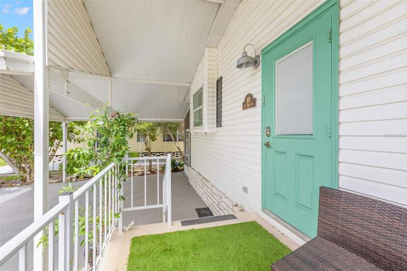 3 bedroom Manufactured Home at 357 Mount Saxon Avenue #323, Mobel Americana Mobile Home Park Unrec, St Petersburg — photo 5
