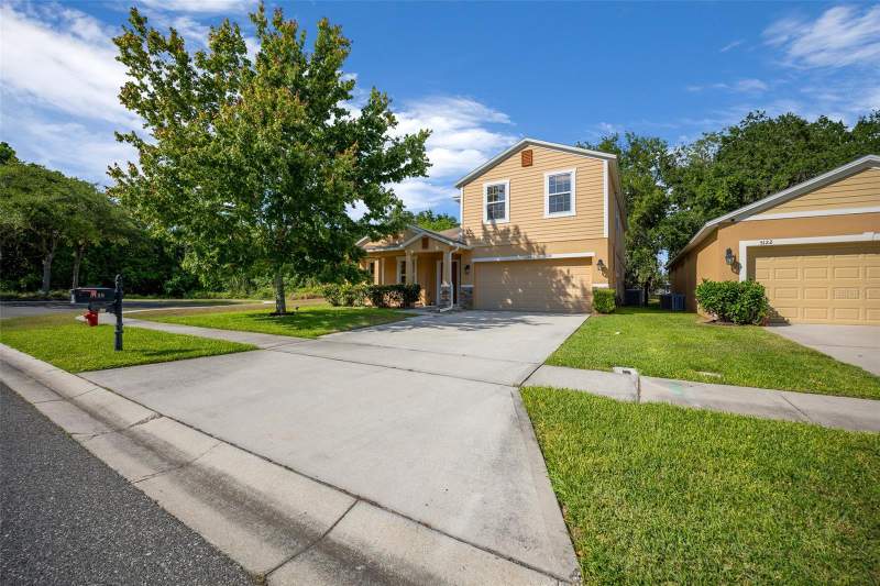 5 bedroom Single Family Residence at 5128 Grassy Knoll Drive, Oak Bend, Tavares — photo 2