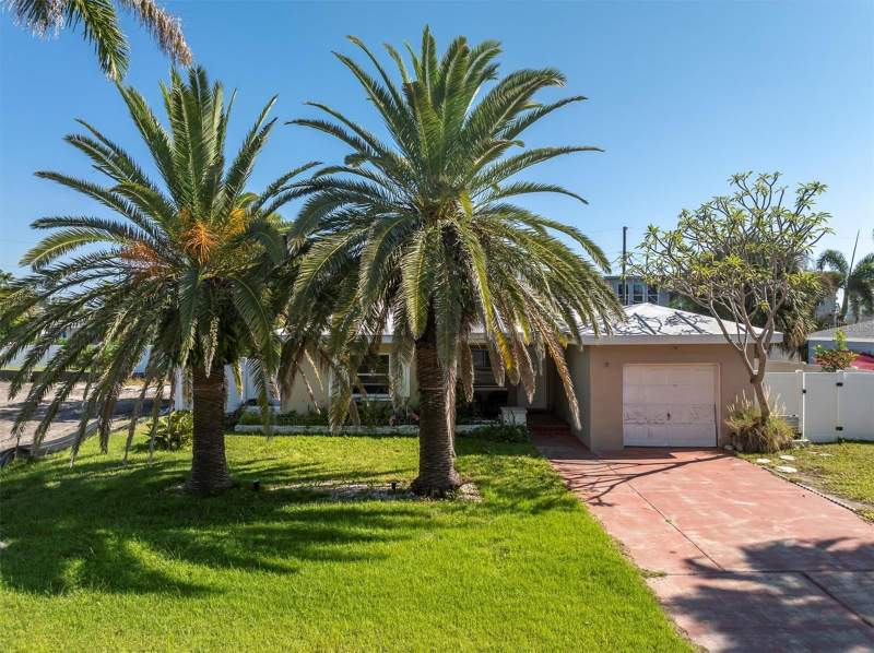 Redington Beach Homes