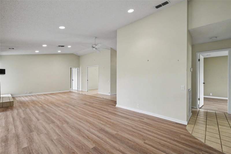 3 bedroom Single Family Residence at 3723 Sarazen Drive, Fairway Spgs, New Port Richey — photo 3