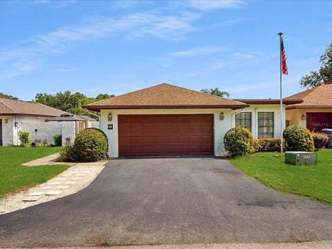 111 Tuxford Drive, gated community for sale in Haines City