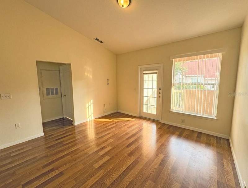 1 bedroom Condominium at 10412 Villa View Circle #10412, The Villas Condo, Tampa — photo 3