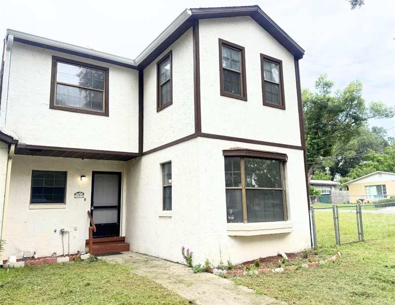 3 bedroom Townhouse at 2207 Karl Street #A, Linwood Square Twnhms Un #1, Leesburg — photo 1