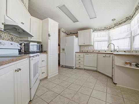 3217 Manatee Road, Tavares FL - photo 6 of 6