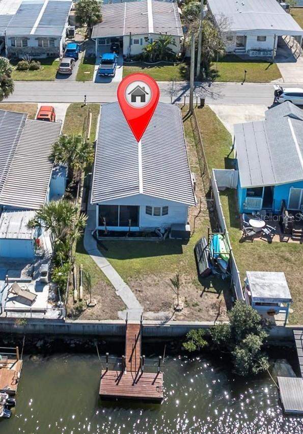 2 bedroom Mobile Home at 6627 Tower Drive, Signal Cove, Hudson — photo 3