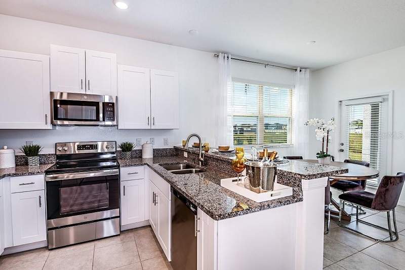 3 bedroom Townhouse at 10384 Honey Hammock Way, Mirada Townhomes, San Antonio — photo 3