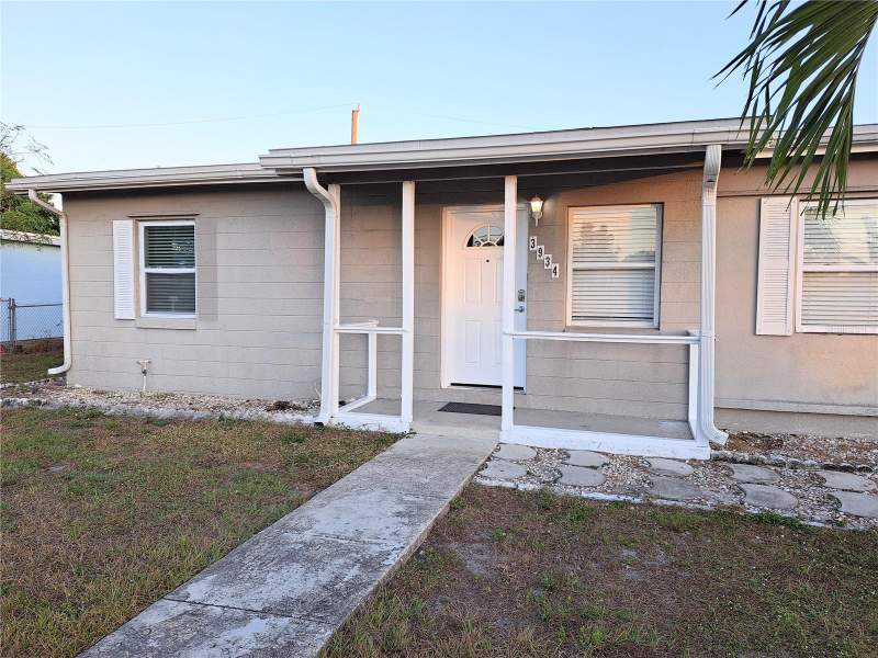 3 bedroom Single Family Residence at 3934 Conway Boulevard, Port Charlotte Sec 003, Port Charlotte — photo 2