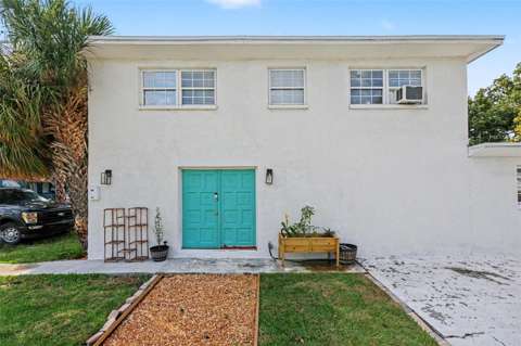 301 W Chelsea Street, home for sale on W Chelsea Street