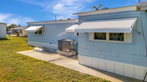 128 E Saint Johns Way, Apollo Beach FL - photo 19 of 37
