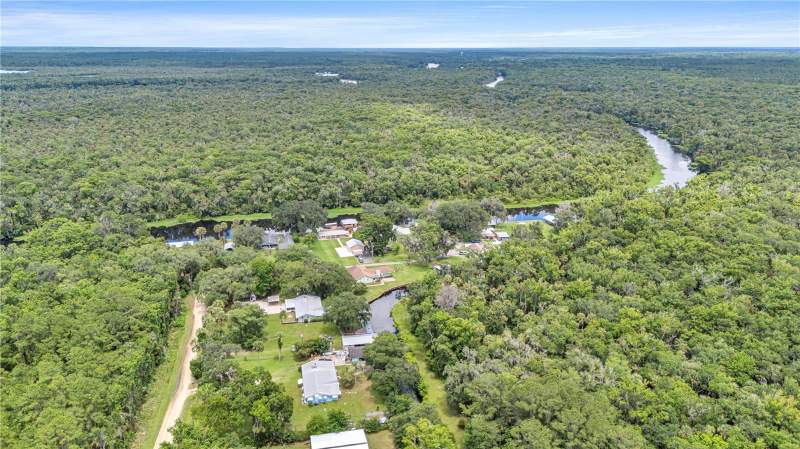 3 bedroom Single Family Residence at 22308 Blue Creek Lodge Road, Astor, Astor — photo 5