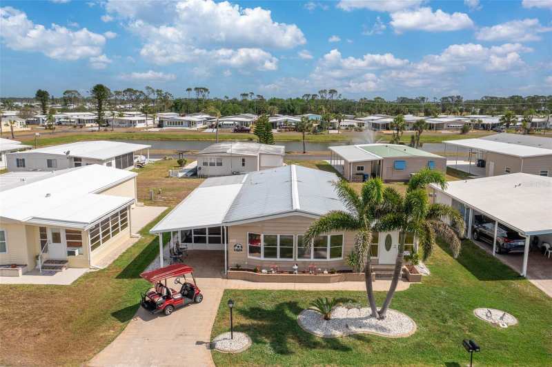2 bedroom Manufactured Home at 622 La Sala, La Casa Mhp Co-Op, North Port — photo 1