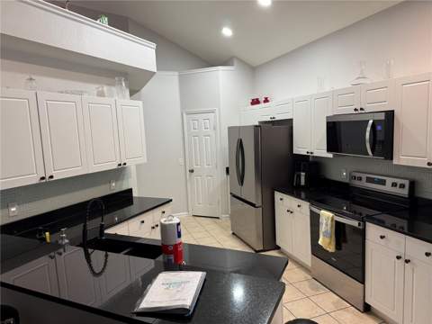 8105 Sun Palm Drive, Kissimmee FL - photo 14 of 17