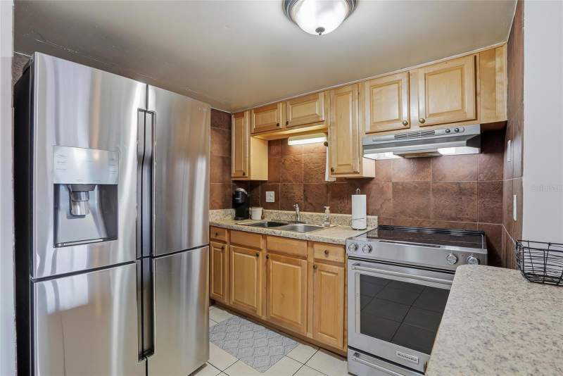 1 bedroom Condominium at 8602 Champlain Court #90, Whisper Lake A Condo, Tampa — photo 2