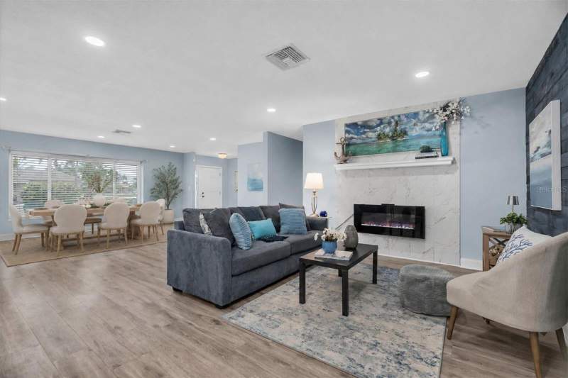4 bedroom Single Family Residence at 7891 4TH AVENUE, SOUTH CSWY ISLE 4TH ADD, ST PETERSBURG — photo 5